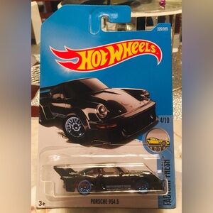 Hot Wheels Factory Fresh Porsche 934.5
2/$15
